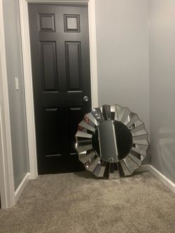 Round Sunburst Wall Mirror