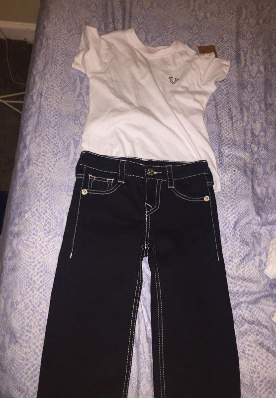 TRUE RELIGION OUTFIT 4T