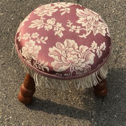 Shabby Chic Ottoman 