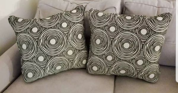 Isofa Gecko Graphite Accent Pillows For Sale In Frisco Tx