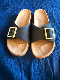 Women’s sandals