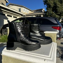 Woman’s Dress Boots