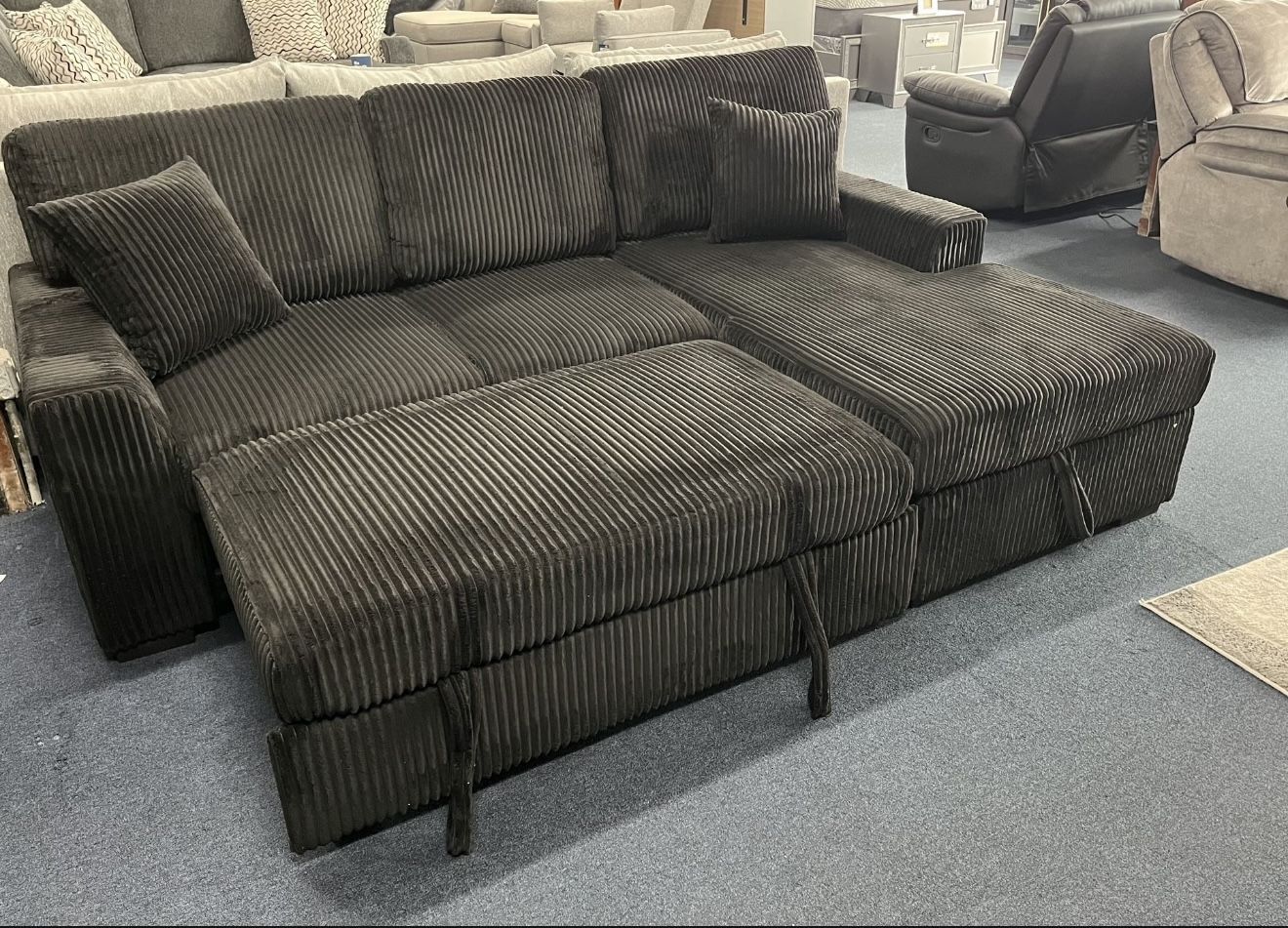 Black Couch With Pull Out 