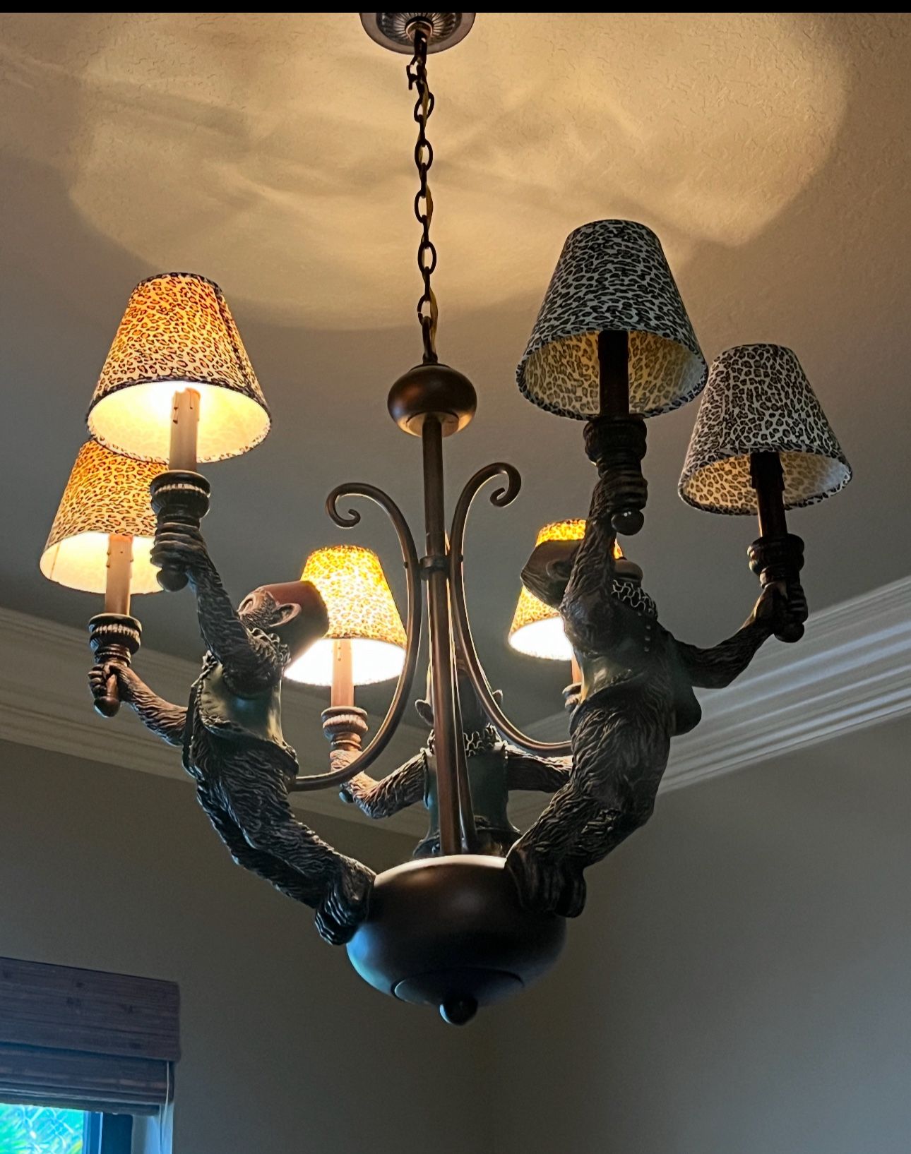 Vintage flying monkeys chandelier. 3 monkeys ,6 lights, 6 shades. In great condition!