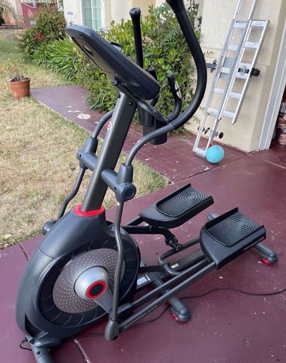 Schwinn Elliptical Exercise Machine