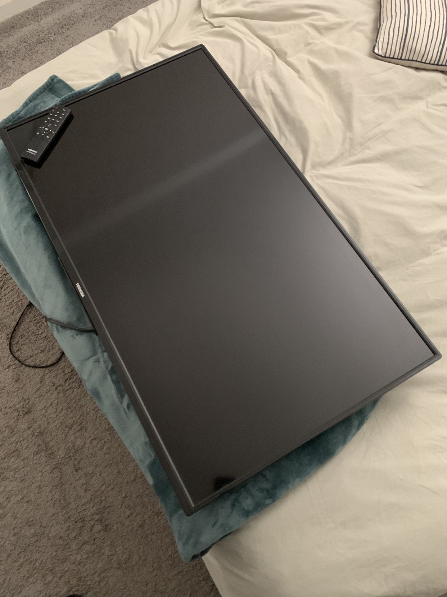 43” Toshiba LCD Smart TV