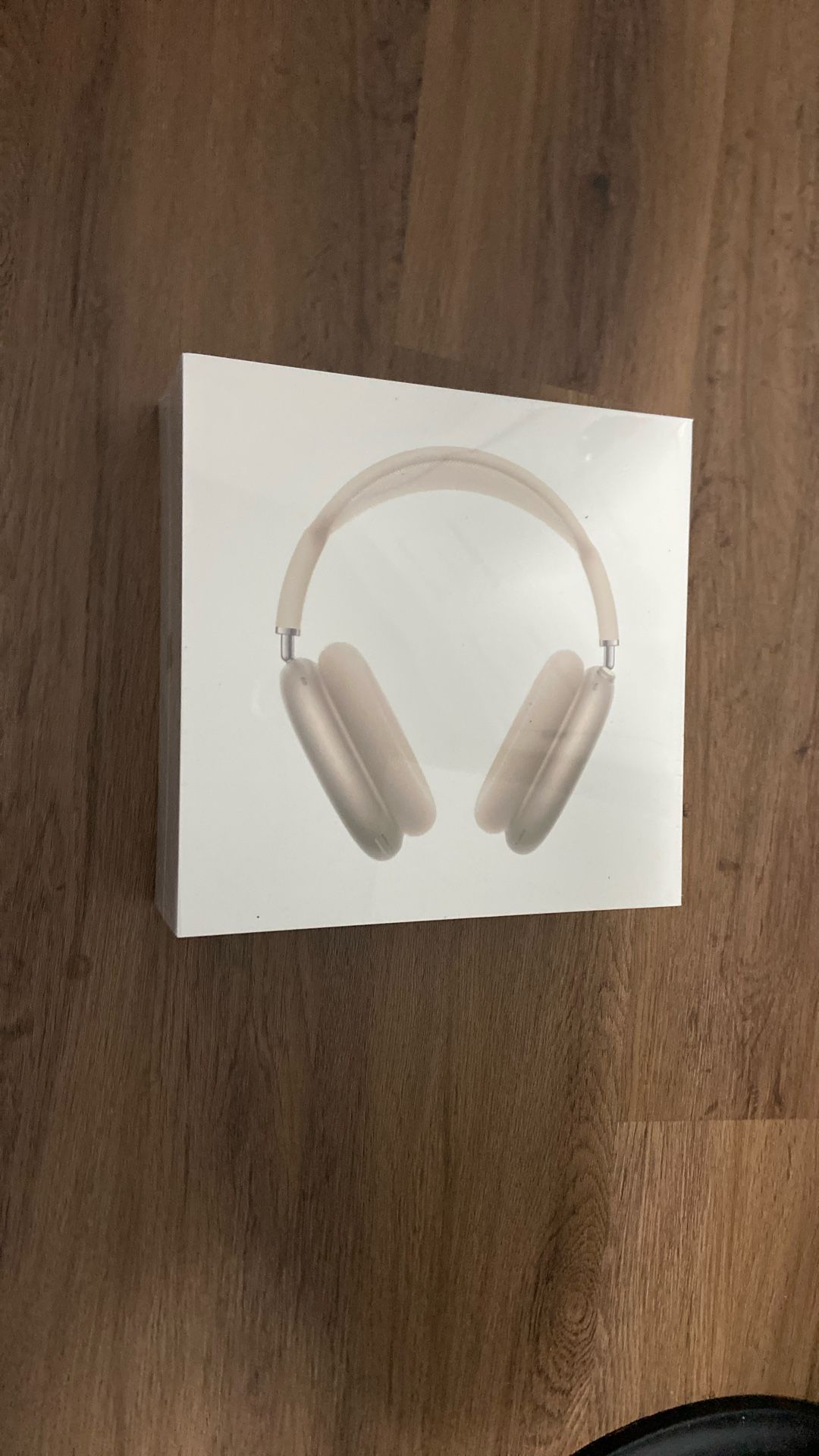 AirPod Max Starlight