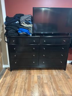 Free Bedroom Set Queen