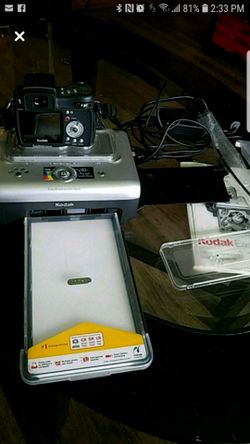 Kodak EasyShare camera and printing docking station