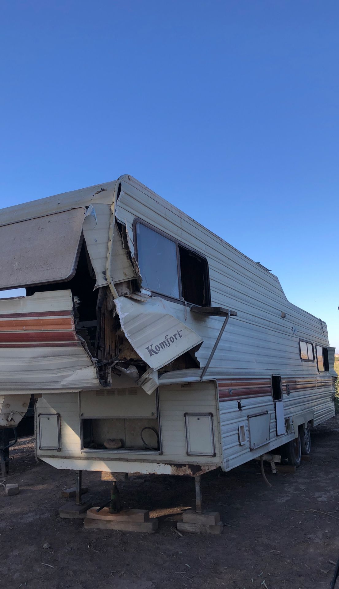 Old 5th wheel