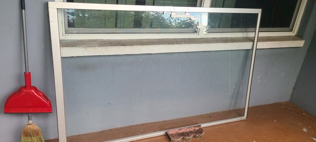 Sliding glass door