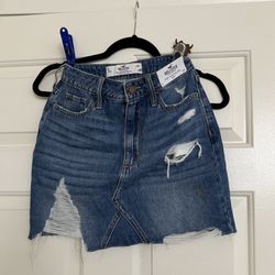Hollister Curvy Ultra High-Ride Denim Skirt
