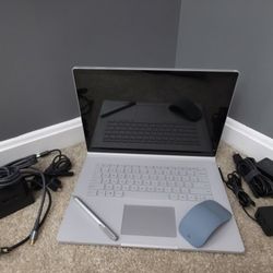 SurfaceBook 3 With All The Accessories