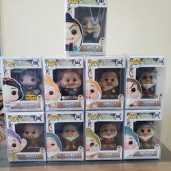 BRAND NEW SNOW WHITE AND THE 7 DWARFS FUNKO SERIES SET