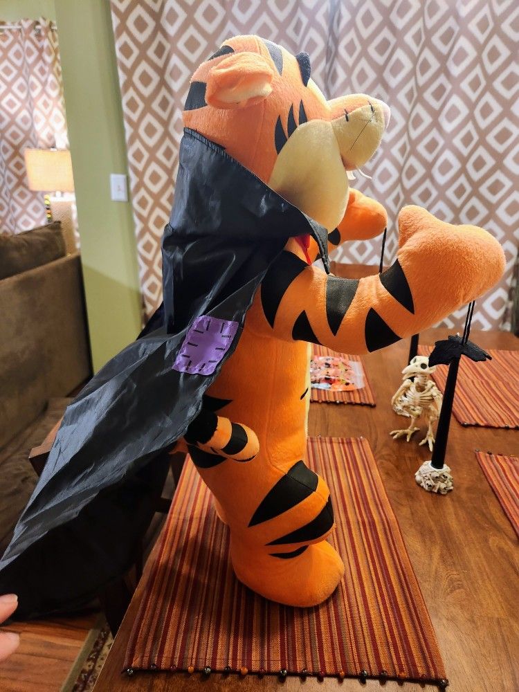 Tigger Porch Kid Halloween Decoration