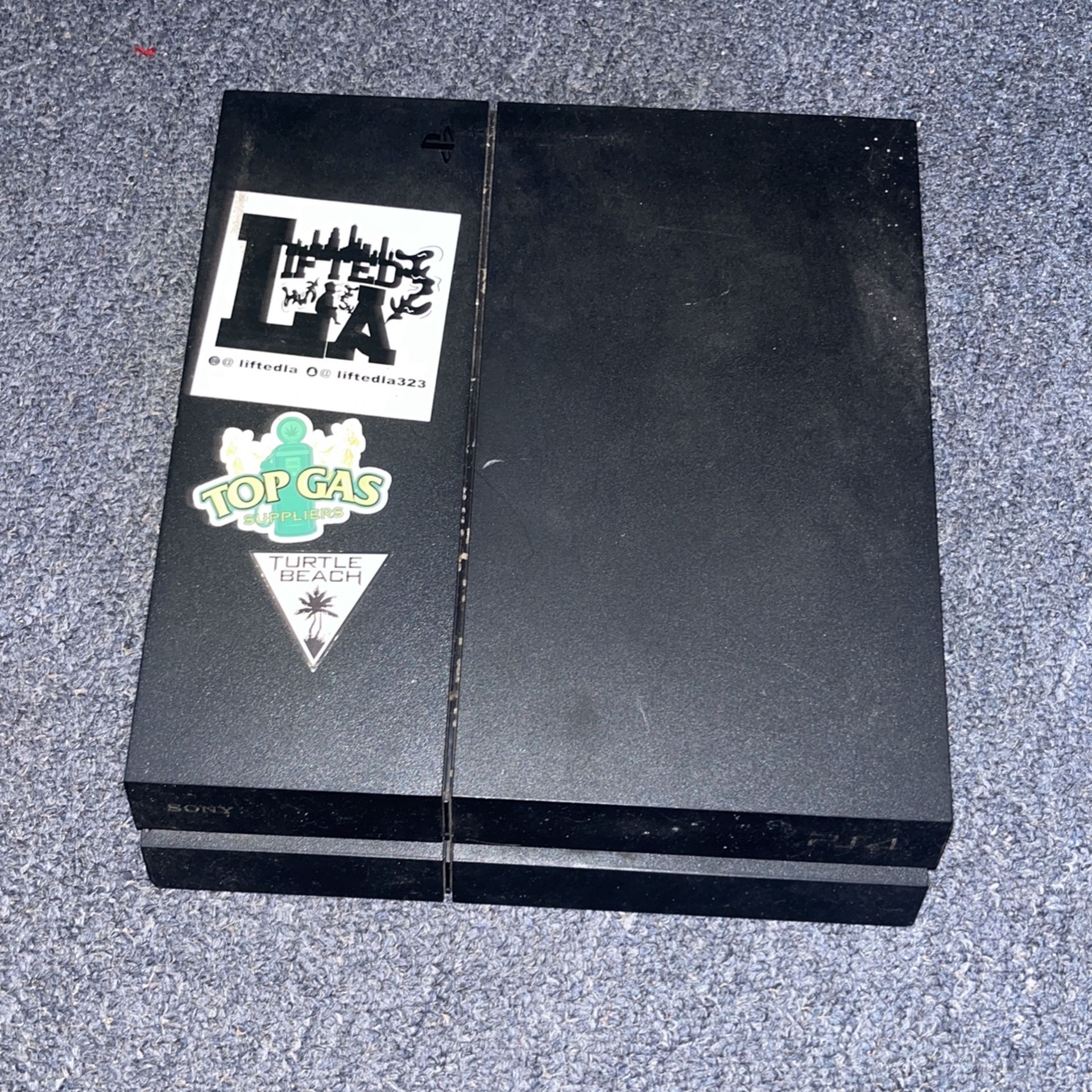 Broken PS4