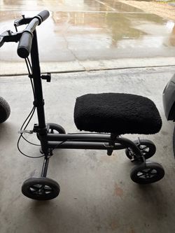 Knee Scooter Walker with Padded Rest