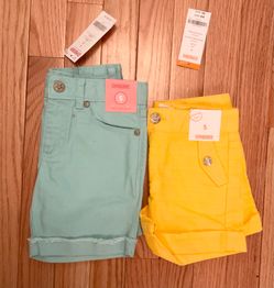 2 New Girls Gymboree shorts-size 5