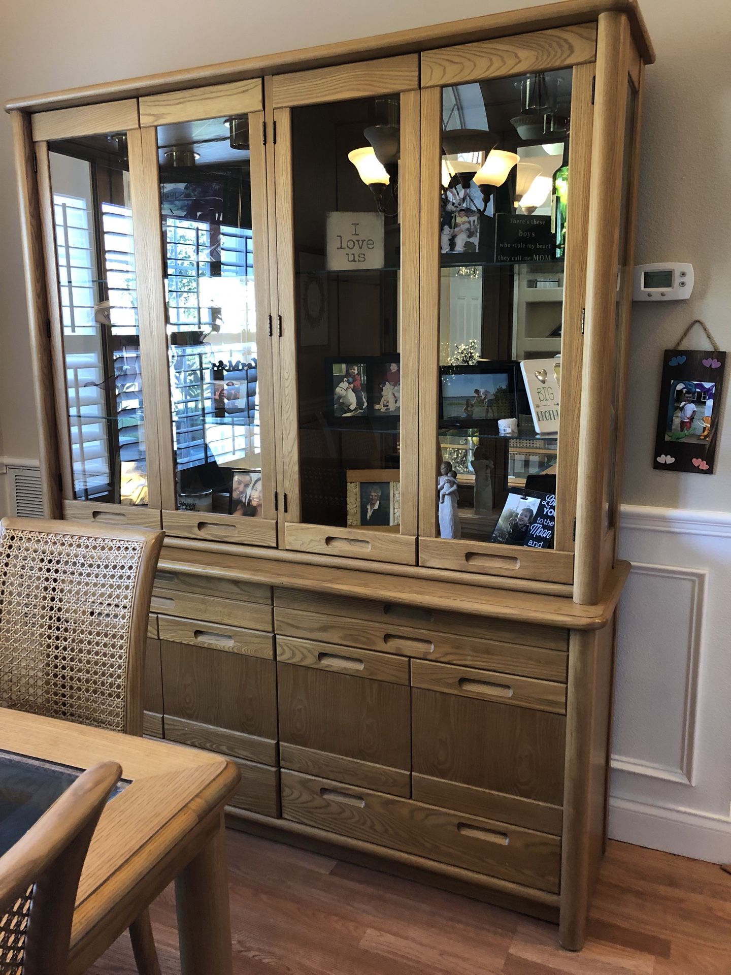 Thomasville Dining Room set/w Hutch for Sale in Spring Hill, FL OfferUp