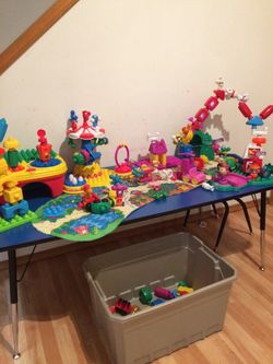 Fisher Price Pop Onz Toy Lot