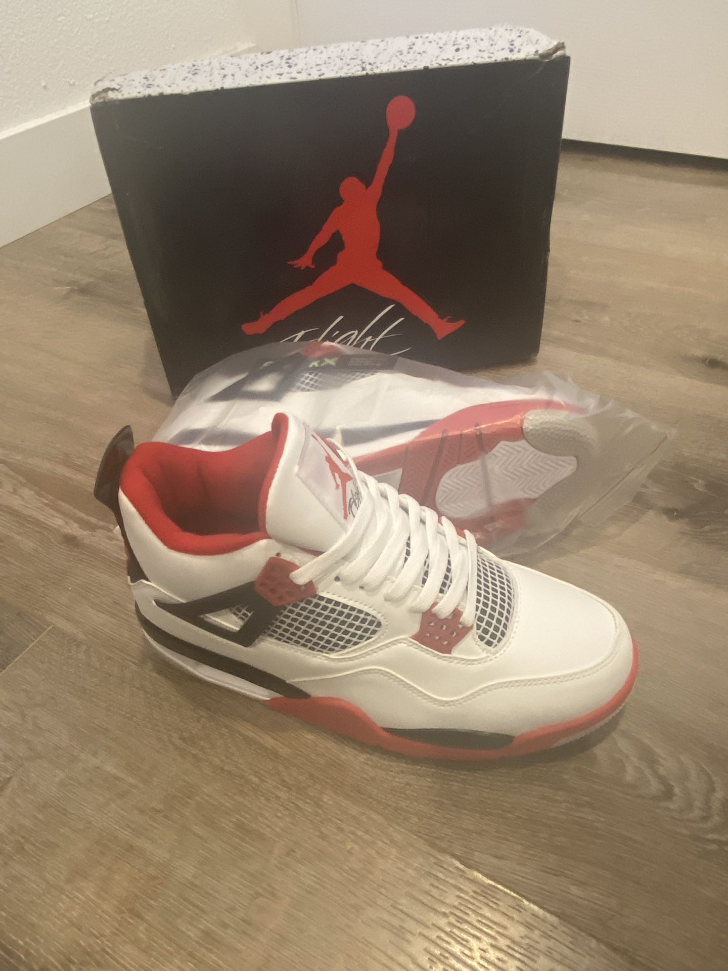 Jordan 4