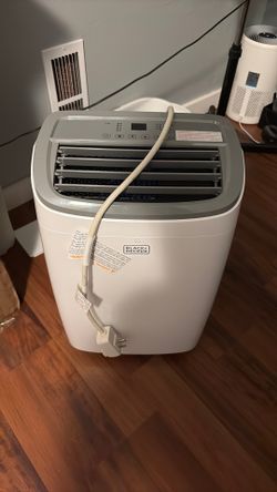 Portable AC. Probably needs recharge