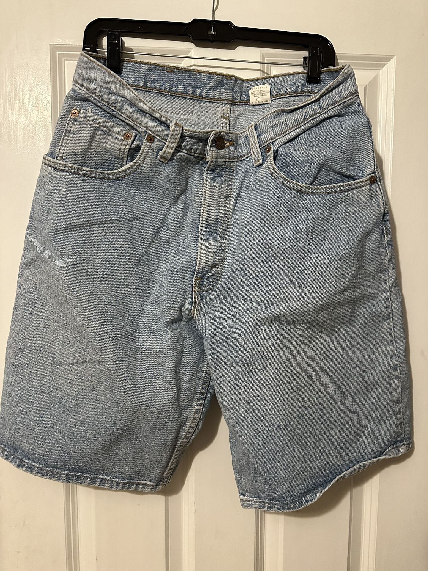 Men’s Levi 560 Jean Shorts (34)