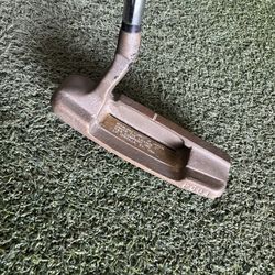 Power Bilt Golf Putter PG04 35” Ping Type.