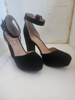 Black High Heel Size 8