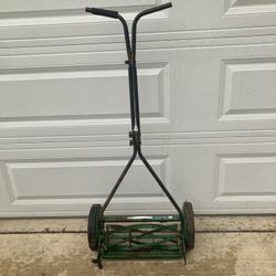 Scott’s Push Reel Lawn Mower