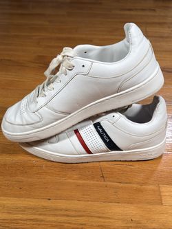 Nautica Ryerson White Sneakers Men’s Size 10 Navy Red Stripe Lace-Up