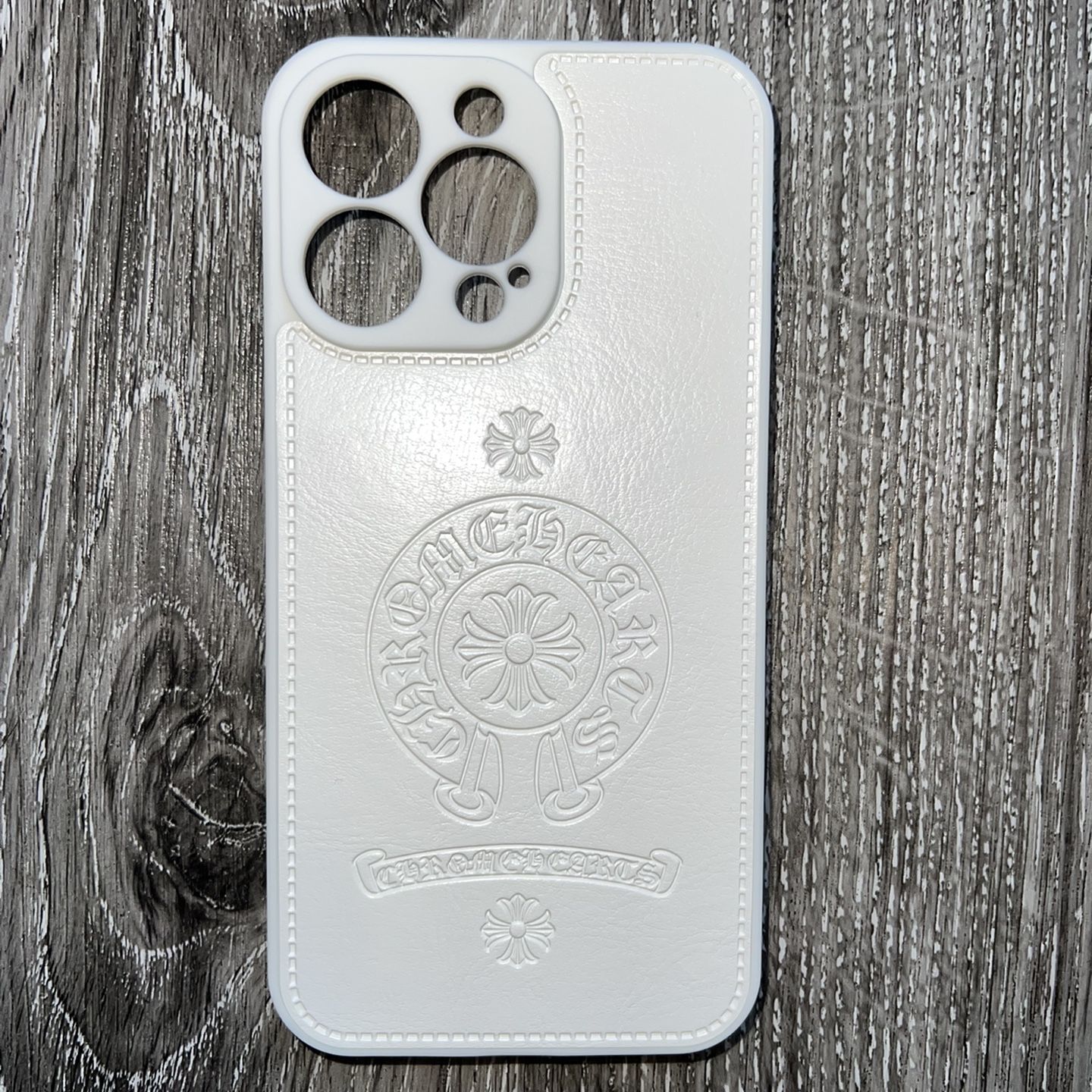 WHITE CHROME HEART IPHONE CASE. for Sale in Pasadena, CA - OfferUp WHITE CHROME HEART IPHONE CASE. for Sale in Pasadena, CA - OfferUp