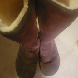 UGGs Sz 9 LADIES