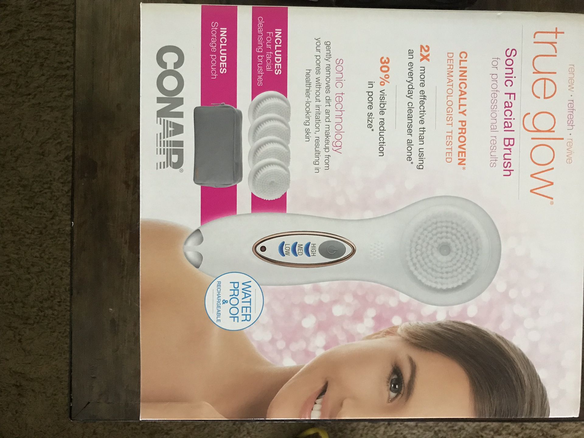 True Glow Sonic Facial Brush