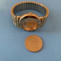 Nice watch works well new batteries are made in Japan.