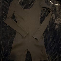 Black Short Romper FASHION NOVA