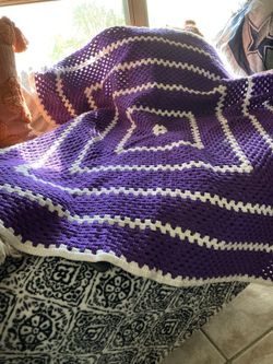 $20 Square Yarn Throw 