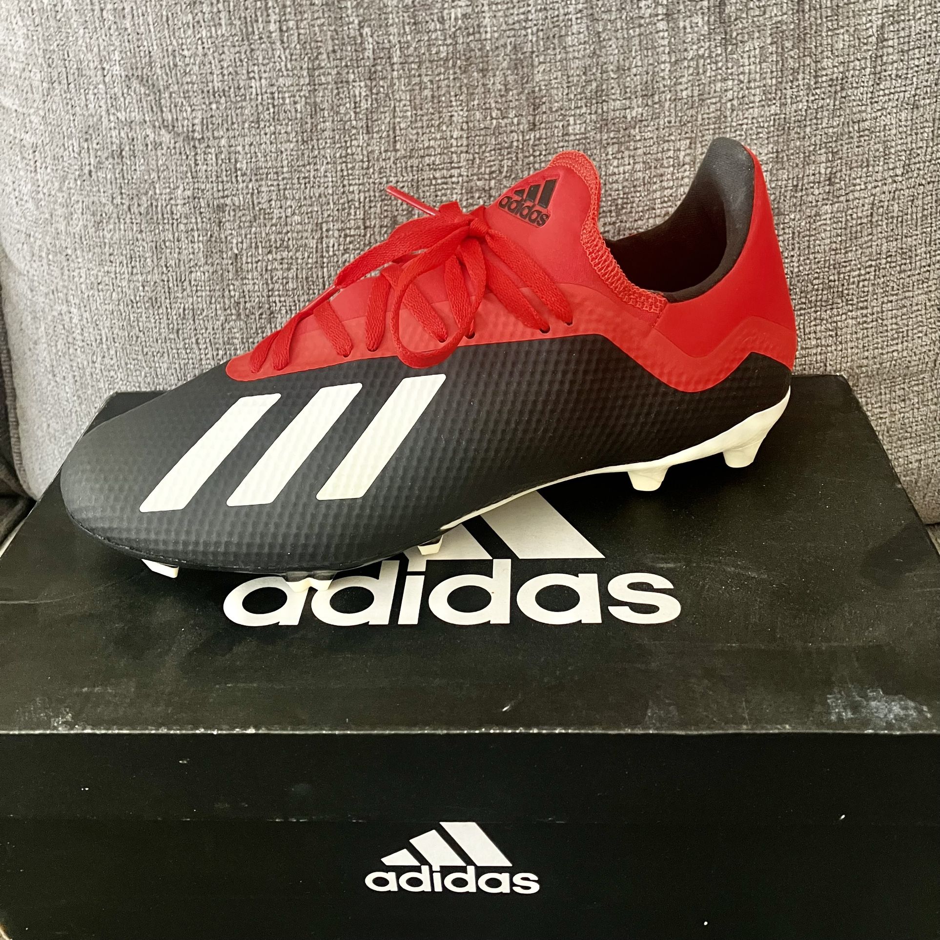 NIB Adidas women’s Soccer cleats
