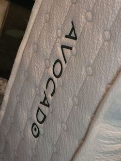 AVOCADO ORGANIC QUEEN MATTRESS
