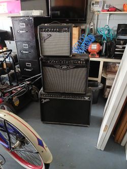 Amplifier For Gitars Good Condition.