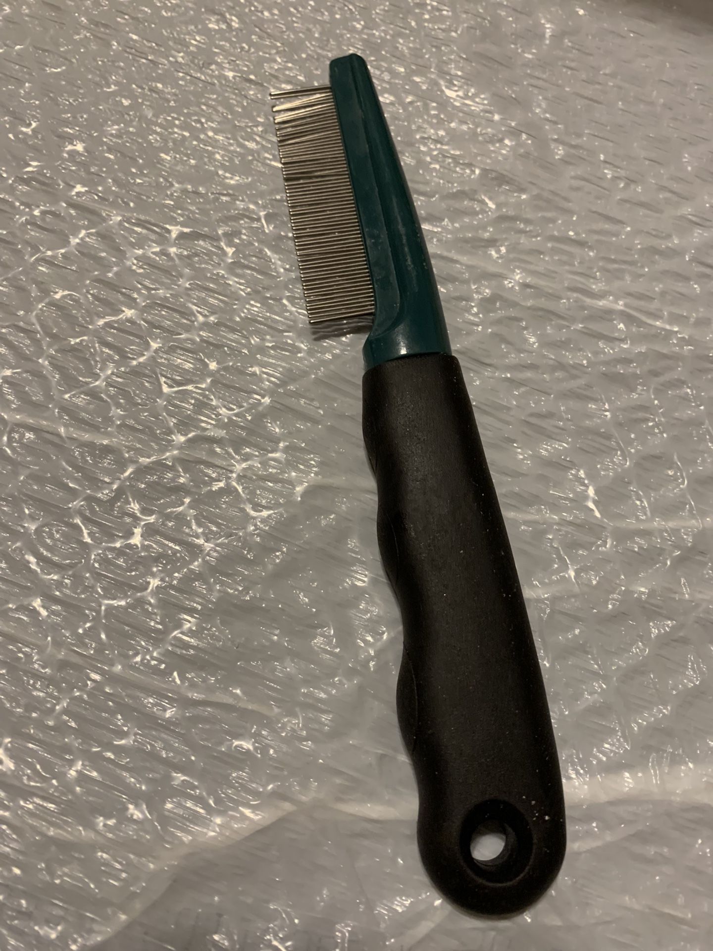 D-18 Dog Or Cat Flea Comb. $5