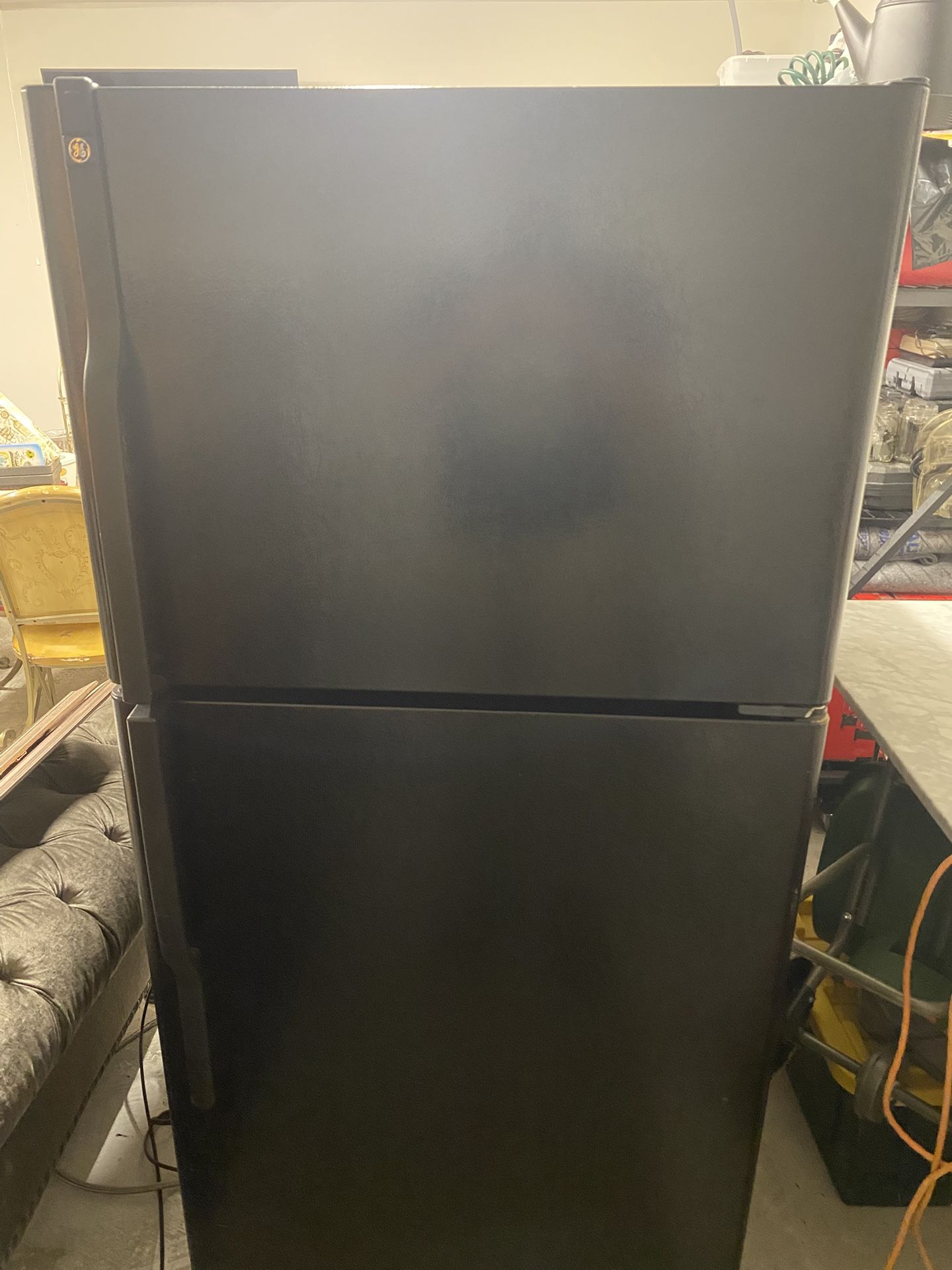 GE 21 CUFT Garage Top Freezer Refrigerator