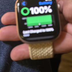 Apple Watch series 10 rose gold