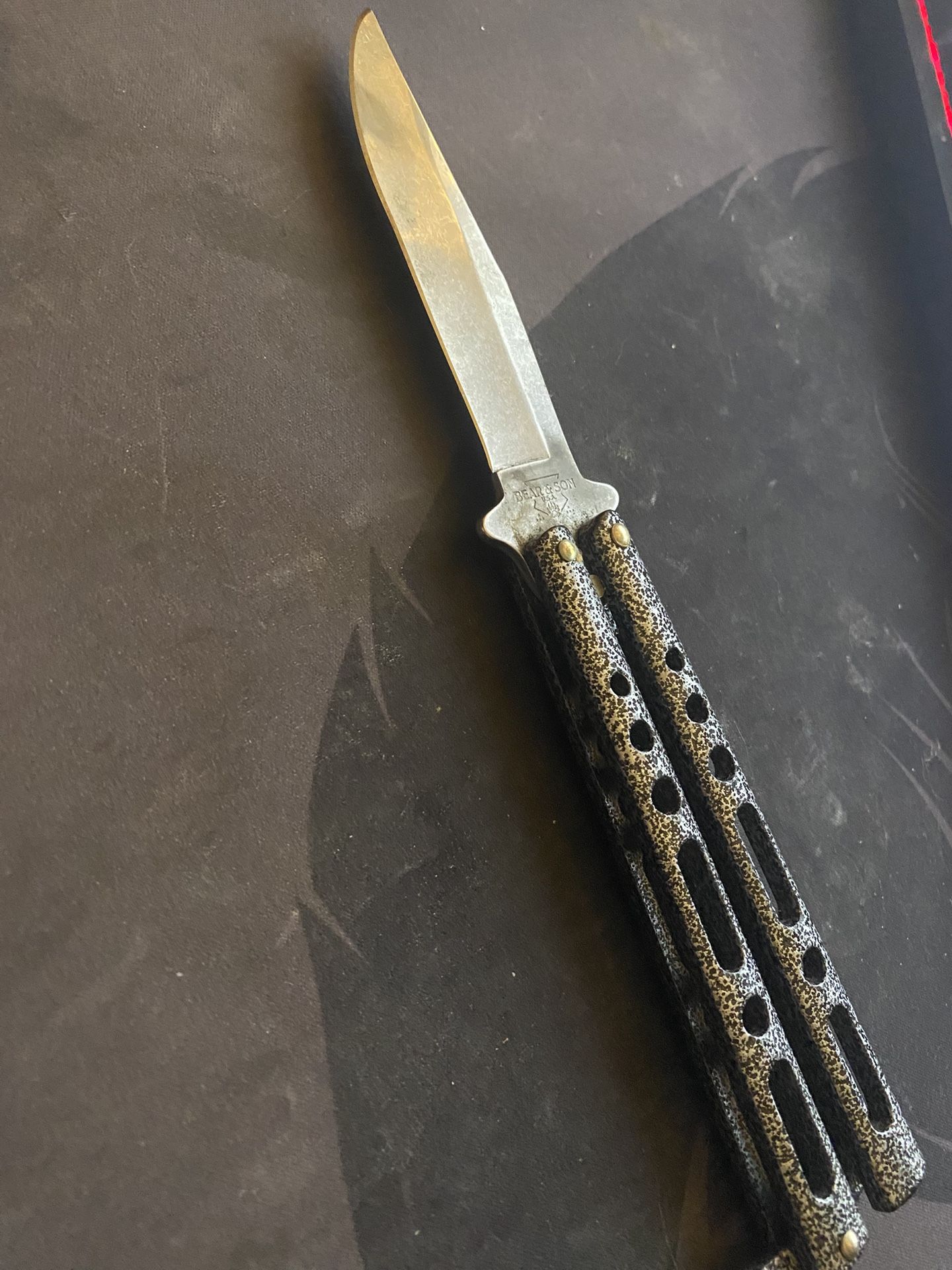 Ballisong/butterfly Knife - Comes With Sharpener 