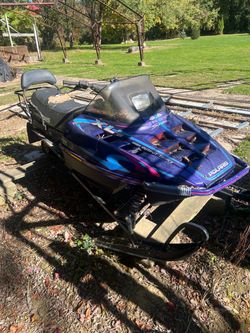 Yamaha Indy special 600 twin carb sled