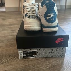 Air Jordan 4 Retro GS 6.6Y