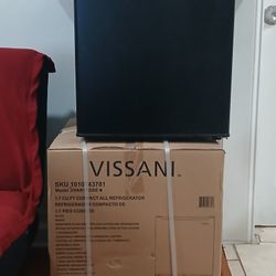 Vissani Mini Fridge 