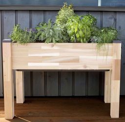 Self-watering Elevated Garden Planter