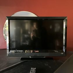 Vizio LCD 720p TV