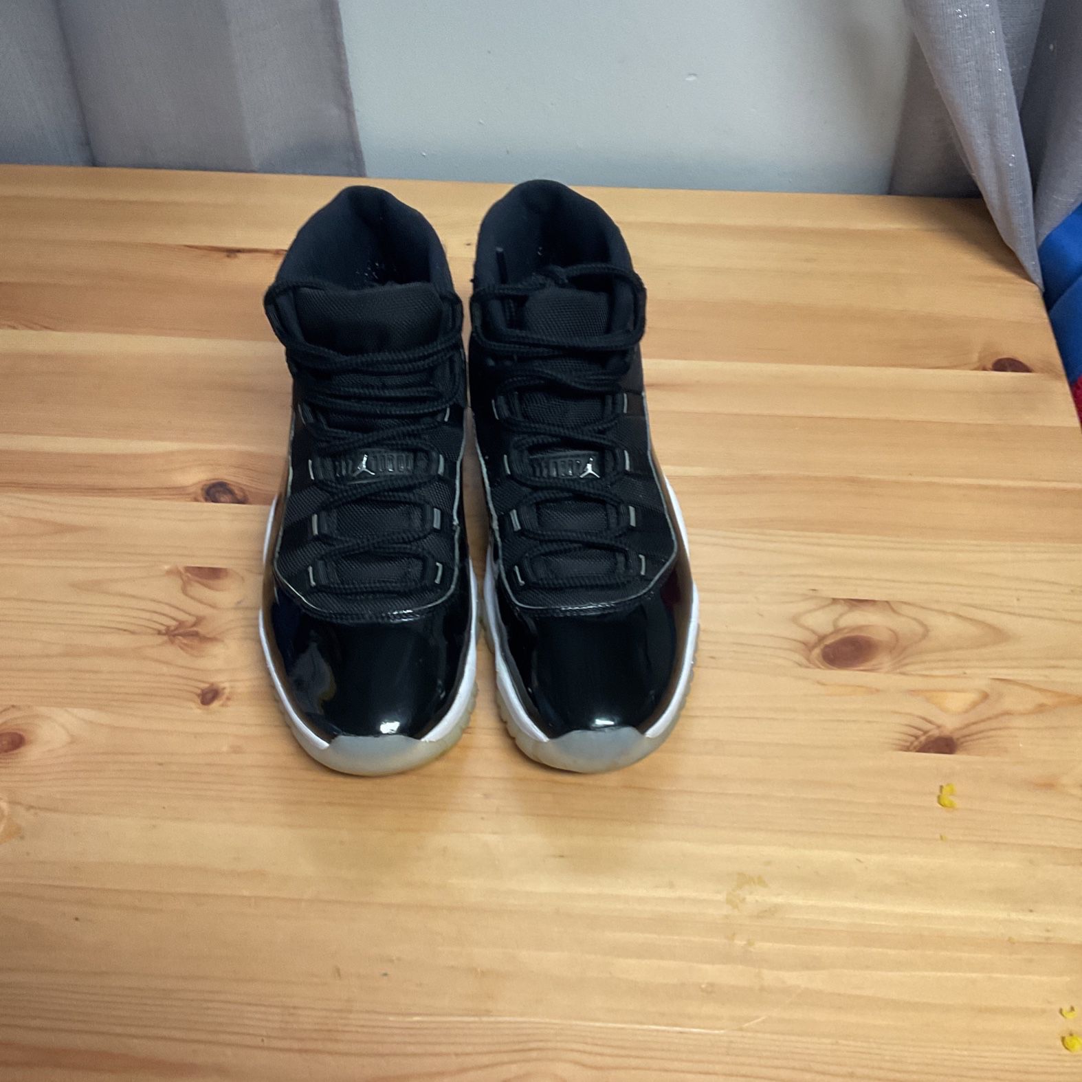 Air Jordan 11 Retro Black Size 9